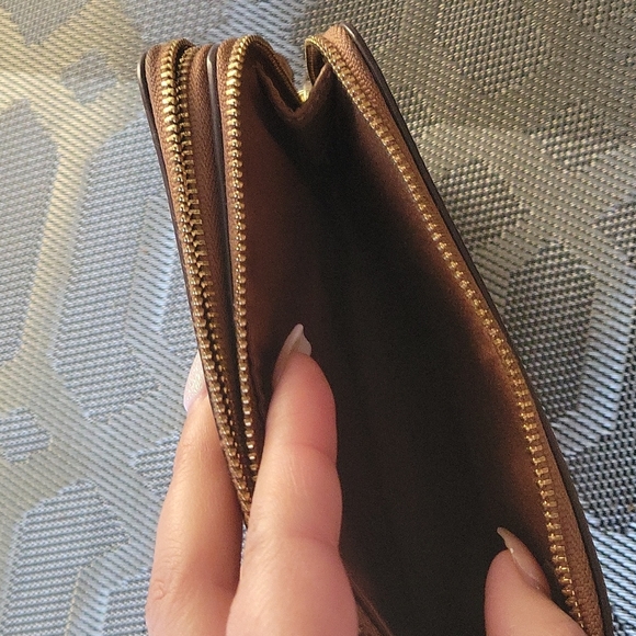 Coach double zipper wristlet - Picture 5 of 6